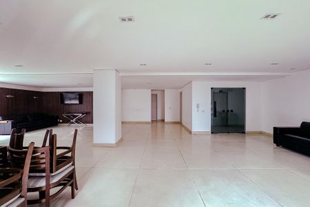 Apartamento à venda com 188m², 4 quartos e 3 vagasÁrea comum - Salão de festas