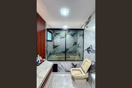 Apartamento à venda com 188m², 4 quartos e 3 vagasBanheiro da Suíte