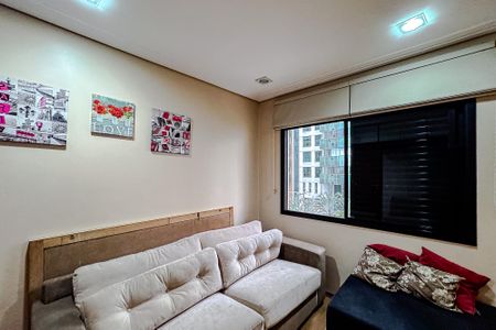 Apartamento à venda com 188m², 4 quartos e 3 vagasQuarto 2