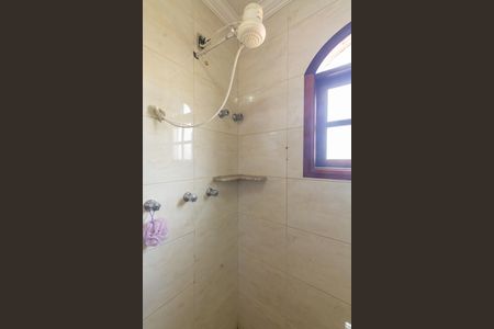 Casa à venda com 248m², 3 quartos e 4 vagasBanheiro 2