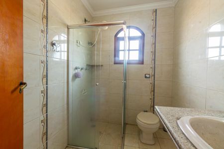 Casa à venda com 248m², 3 quartos e 4 vagasBanheiro 2