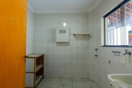 Casa à venda com 248m², 3 quartos e 4 vagasÁrea de Serviço