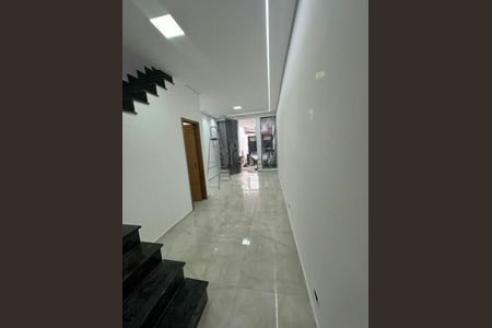 Casa à venda com 110m², 3 quartos e 2 vagas