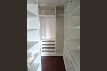 Apartamento à venda com 214m², 4 quartos e 4 vagas