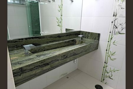 Apartamento à venda com 214m², 4 quartos e 4 vagas