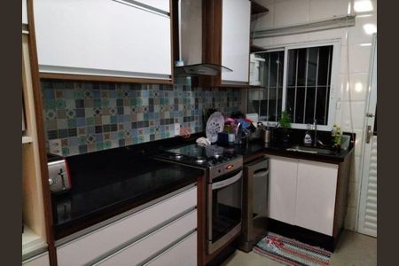 Casa à venda com 94m², 2 quartos e 2 vagas