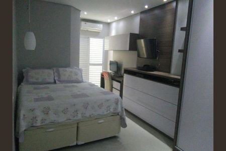 Casa à venda com 94m², 2 quartos e 2 vagas