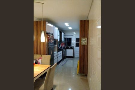 Casa à venda com 94m², 2 quartos e 2 vagas