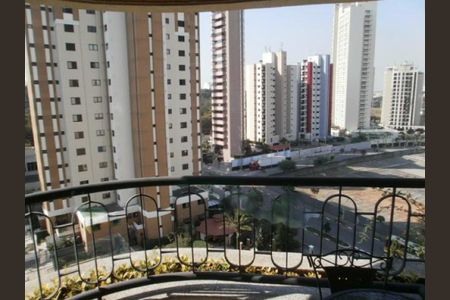Apartamento à venda com 118m², 3 quartos e 4 vagas