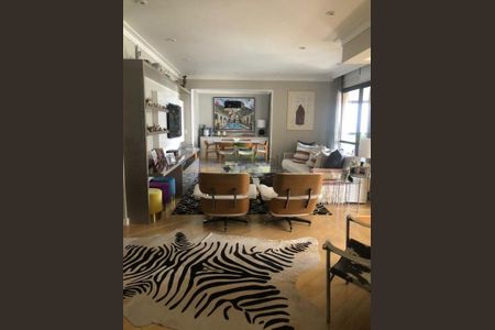 Apartamento à venda com 246m², 4 quartos e 4 vagas