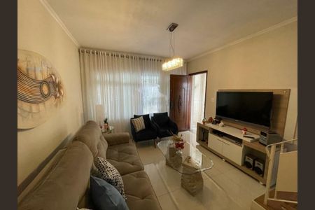 Casa à venda com 88m², 2 quartos e 2 vagas