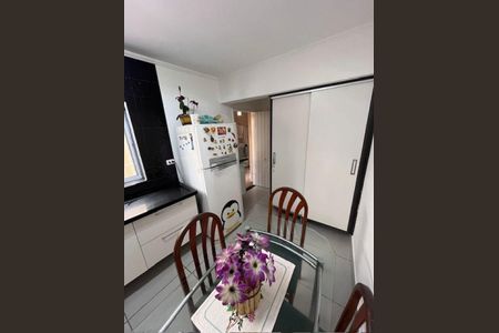 Casa à venda com 115m², 3 quartos e 2 vagas