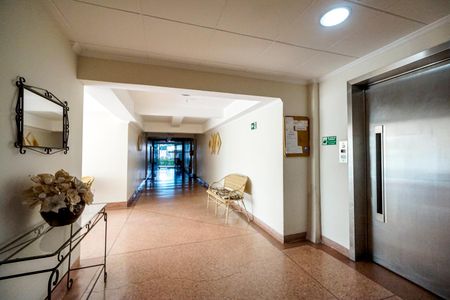 Apartamento à venda com 94m², 2 quartos e 1 vagaHall social