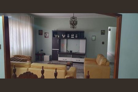 Casa à venda com 330m², 3 quartos e sem vaga