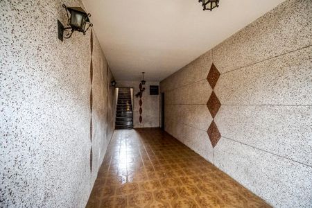 Casa à venda com 238m², 2 quartos e 4 vagasGaragem