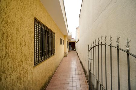 Casa à venda com 238m², 2 quartos e 4 vagasQuintal