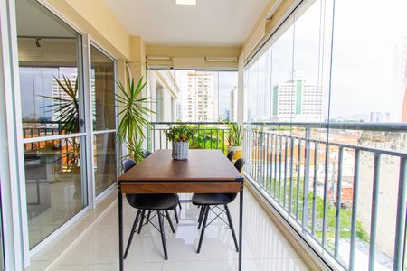 Apartamento à venda com 94m², 2 quartos e 2 vagasVaranda / Área Gourmet