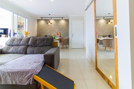 Apartamento à venda com 94m², 2 quartos e 2 vagasSala