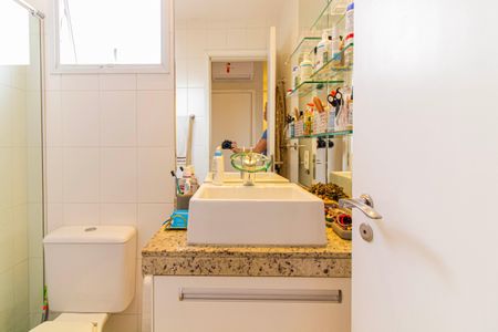 Apartamento à venda com 94m², 2 quartos e 2 vagasBanheiro da Suíte 1