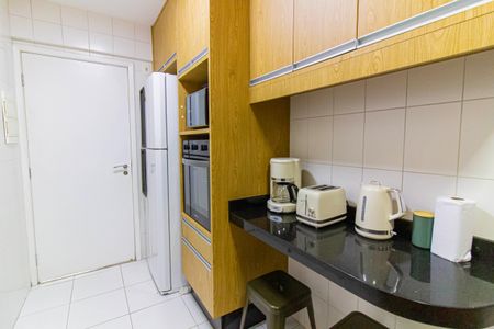 Apartamento à venda com 94m², 2 quartos e 2 vagasCozinha