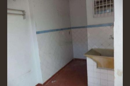 Casa à venda com 200m², 2 quartos e 5 vagas