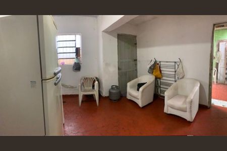 Casa à venda com 70m², 2 quartos e 2 vagas