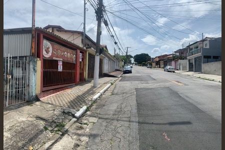 Casa à venda com 70m², 2 quartos e 2 vagas