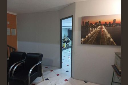 Casa à venda com 176m², 3 quartos e 4 vagas