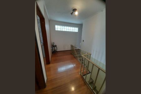 Casa à venda com 147m², 4 quartos e 2 vagas