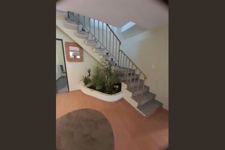 Casa à venda com 147m², 4 quartos e 2 vagas