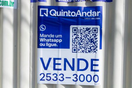 Casa à venda com 301m², 4 quartos e 4 vagasFachada - Placa instalada e cadastrada
