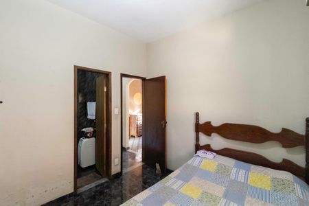 Casa à venda com 301m², 4 quartos e 4 vagasCasa 1 - Suíte