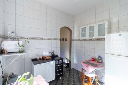 Casa à venda com 301m², 4 quartos e 4 vagasCasa 1 - Cozinha