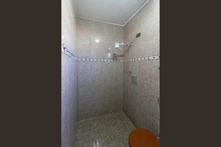 Casa à venda com 301m², 4 quartos e 4 vagasCasa 2 - Banheiro social