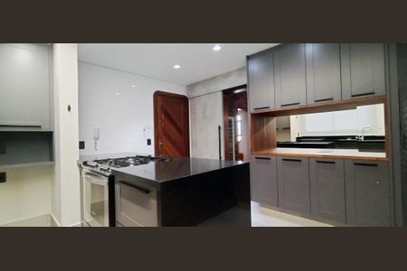 Apartamento à venda com 140m², 3 quartos e 2 vagas Apartamento à venda com 140m², 3 quartos e 2 vagasCozinha