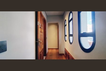 Apartamento à venda com 140m², 3 quartos e 2 vagas Apartamento à venda com 140m², 3 quartos e 2 vagasCorredor