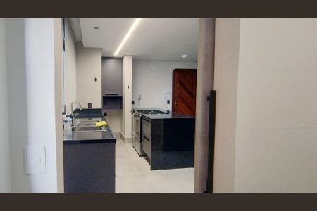 Apartamento à venda com 140m², 3 quartos e 2 vagas Apartamento à venda com 140m², 3 quartos e 2 vagasCozinha
