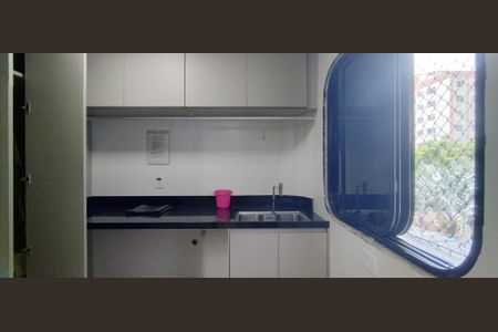 Apartamento à venda com 140m², 3 quartos e 2 vagas Apartamento à venda com 140m², 3 quartos e 2 vagasÁrea de Serviço