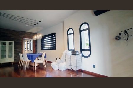 Apartamento à venda com 140m², 3 quartos e 2 vagas Apartamento à venda com 140m², 3 quartos e 2 vagasSala