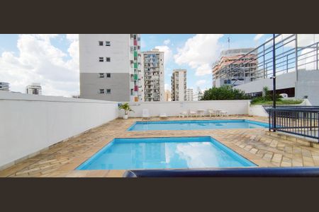 Apartamento à venda com 140m², 3 quartos e 2 vagas Apartamento à venda com 140m², 3 quartos e 2 vagasÁrea comum - Piscina