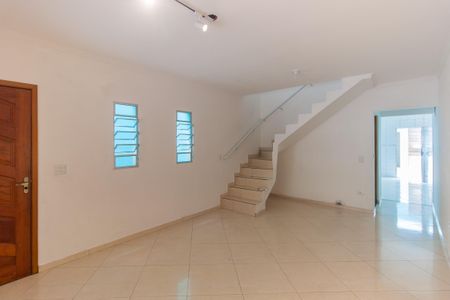 Casa para alugar com 125m², 3 quartos e 2 vagas Casa para alugar com 125m², 3 quartos e 2 vagasSala