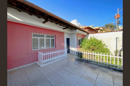 Casa à venda com 200m², 3 quartos e 2 vagasÁrea externa