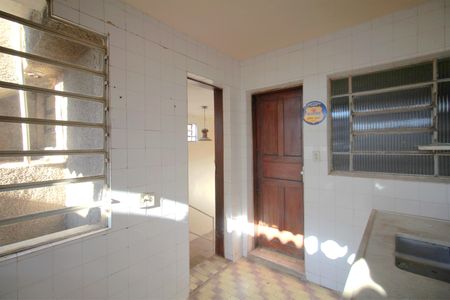 Casa à venda com 200m², 3 quartos e 2 vagasÁrea de Serviço