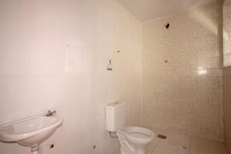 Casa à venda com 200m², 3 quartos e 2 vagasBanheiro