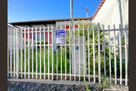Casa à venda com 200m², 3 quartos e 2 vagasFachada e placa