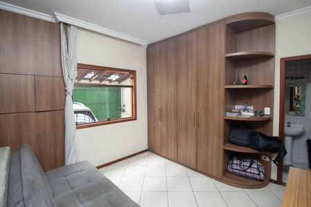 Casa para alugar com 320m², 3 quartos e 3 vagas Casa para alugar com 320m², 3 quartos e 3 vagasSuíte 2
