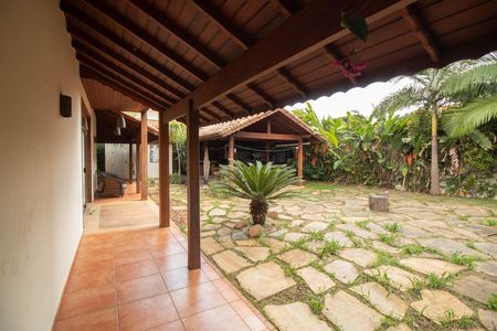 Casa para alugar com 320m², 3 quartos e 3 vagas Casa para alugar com 320m², 3 quartos e 3 vagasQuintal