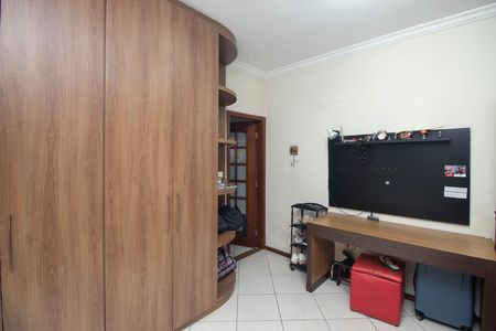 Casa para alugar com 320m², 3 quartos e 3 vagas Casa para alugar com 320m², 3 quartos e 3 vagasSuíte 2