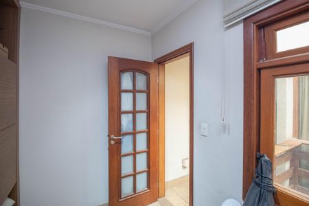 Casa para alugar com 320m², 3 quartos e 3 vagas Casa para alugar com 320m², 3 quartos e 3 vagasCloset da suíte 3