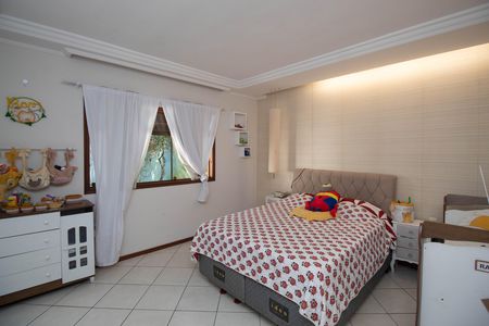 Casa para alugar com 320m², 3 quartos e 3 vagas Casa para alugar com 320m², 3 quartos e 3 vagasSuíte 1